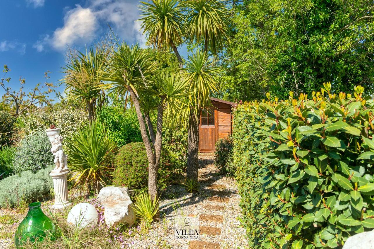 Villa Nonna Nina By La Puglia In Un Trullo Locorotondo Luaran gambar